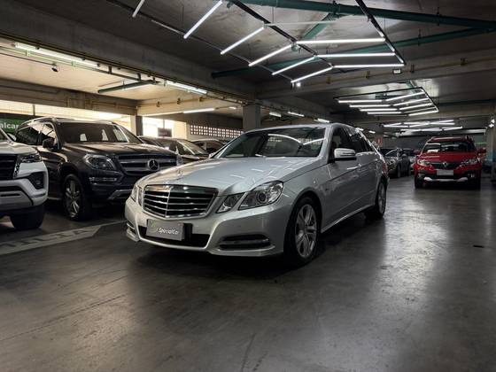MERCEDES-BENZ E 250 1.8 CGI AVANTGARDE 16V GASOLINA 4P AUTOMÁTICO MERCEDES-BENZ E 250 1.8 CGI AVANTGARDE 16V GASOLINA 4P AUTOMÁTICO